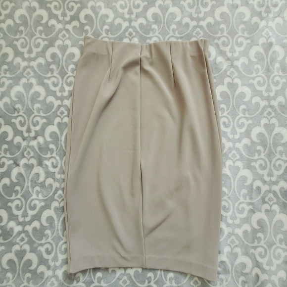 Dynamite Medi Skirt with front slit, Taupe, Medium - Picture 2 of 9